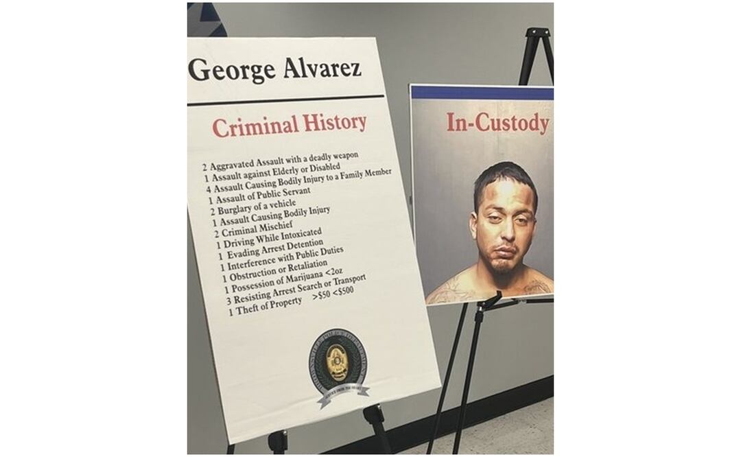 La policía compartió el historial criminal de Alvarez, cuyos delitos incluyen: asalto agravado con un arma mortal. Foto: Especial