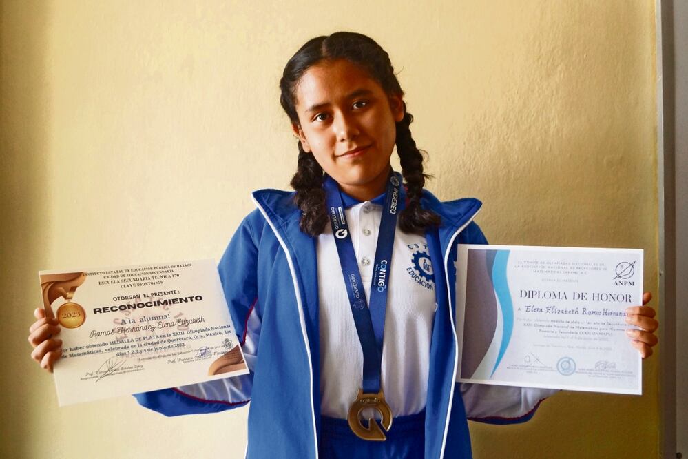 Elenita quiere seguir practicando para ganar el oro en la Olimpiada Internacional de Matemáticas. Foto: Edwin Hernández/EL UNIVERSAL