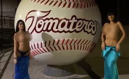 Actriz porno y su novia se desnudan para felicitar a Tomateros