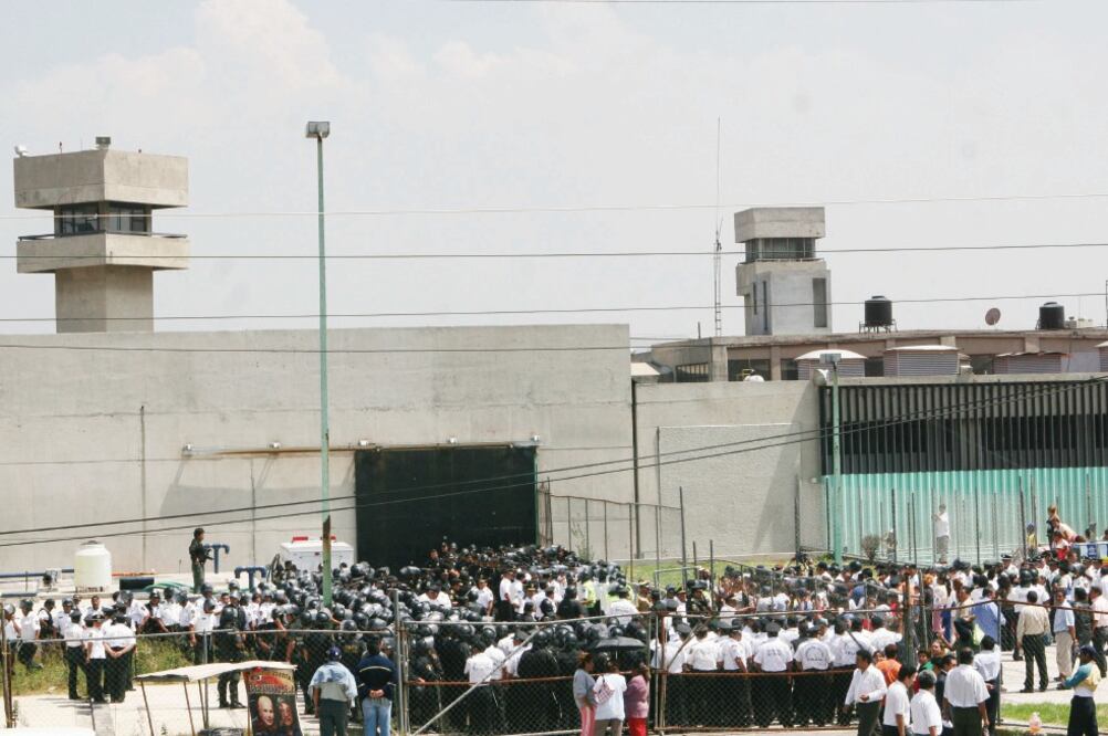 En las prisiones de Ecatepec, Neza, Tlalnepantla (Edomex) y el Varonil Oriente (CDMX) entre 7.3% y 3% de los internos no ha recibido bienes básicos como ropa, cobijas o zapatos (ARCHIVO EL UNIVERSAL)