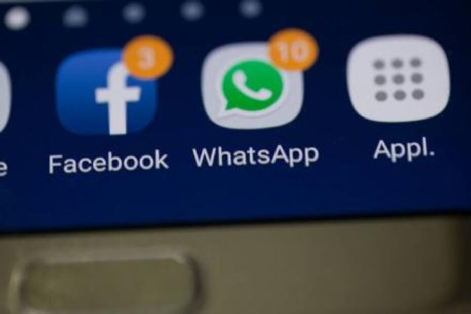 Cómo evitar que te agreguen a todos los grupos de WhatsApp