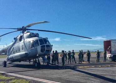Establecen puente aéreo para llevar ayuda a afectados por lluvias en Durango