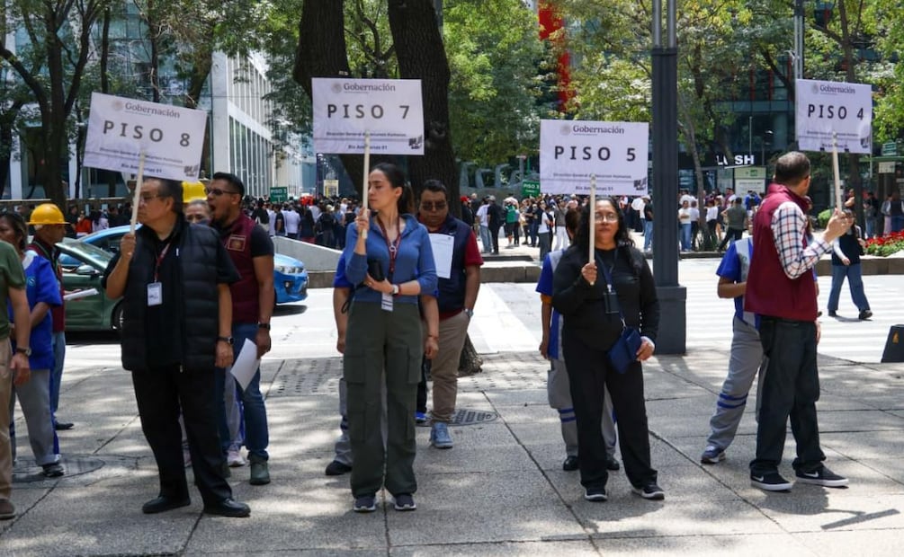 Evacuación de personas por el Segundo Simulacro Nacional 2026 en CDMX (19/09/2026). Foto: Karla Guerrero / EL UNIVERSAL