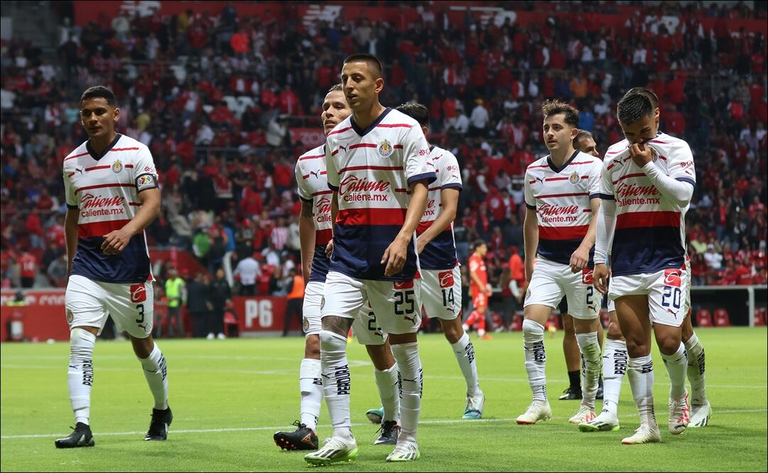 Chivas empató con Toluca y acumuló su sexto juego sin poder sumar de a tres