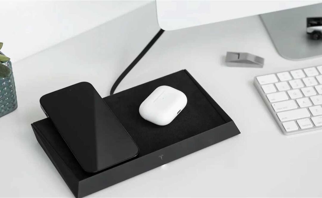 Tesla lanza un cargador inalámbrico capaz de cargar 3 dispositivos a la vez