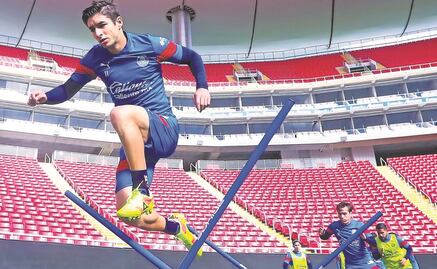 Chivas visita al Puebla en su partido más importante del torneo