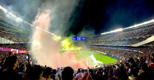 Violencia manchó el América vs Chivas en Chicago