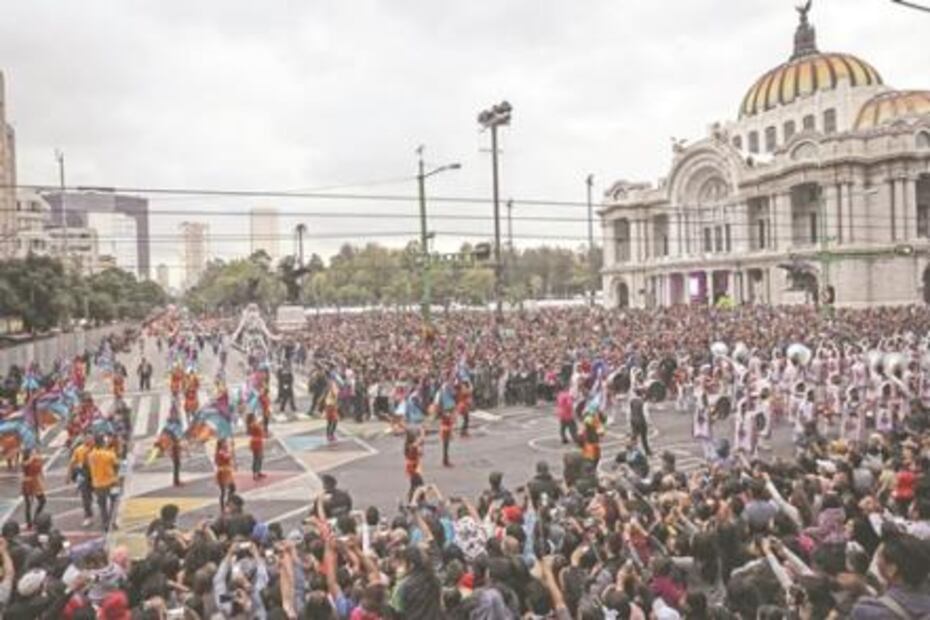 Lluvia no resta ánimo a desfile de catrinas