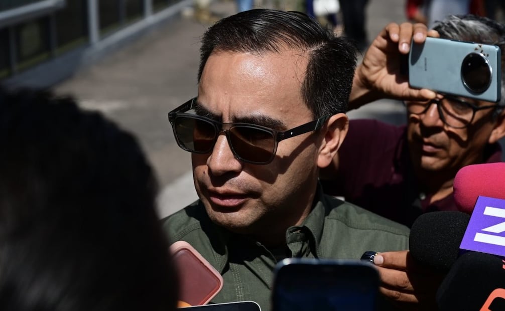 Abren proceso contra escoltas de la diputada Elizabeth Montoya de MC en Sinaloa; ingresaron uniformados a un bar
Foto: Especial.