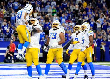 Los Chargers amarran su pase a Playoffs tras vencer a los Colts