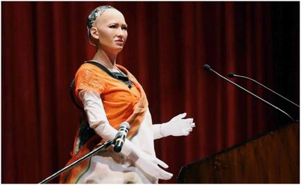 Sofía el robot que quiere destruir la humanidad ‘muere’ al preguntarle por la corrupción