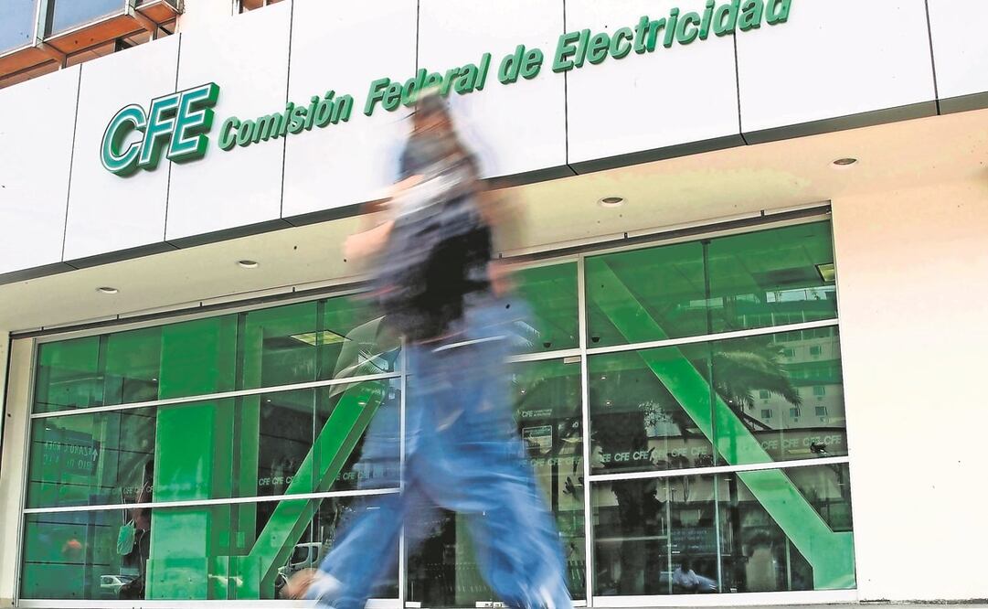 De acuerdo con expertos, de aprobarse la iniciativa de reforma eléctrica, México incumpliría tratados, lo que le obligaría a pagar indemnizaciones millonarias. Foto: Archivo. El Universal
