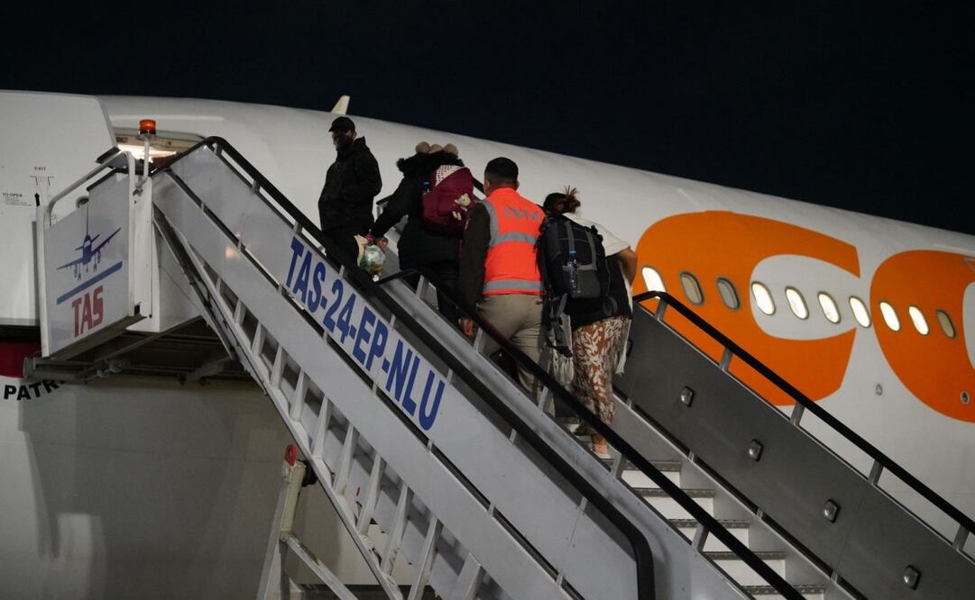 Vuelo de retorno humanitario de 242 personas de ese país. Foto: Especial