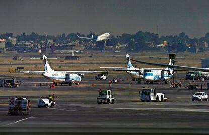 Fitch Ratings cambia calificación del AICM de estable a negativa por falta de mantenimiento y cambios en operaciones