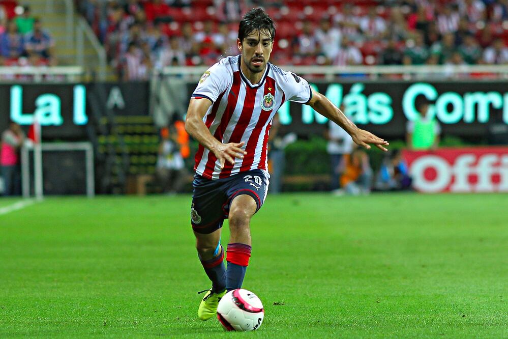 Imago7. Rodolfo Pizarro en el juego entre Chivas y Monarcas