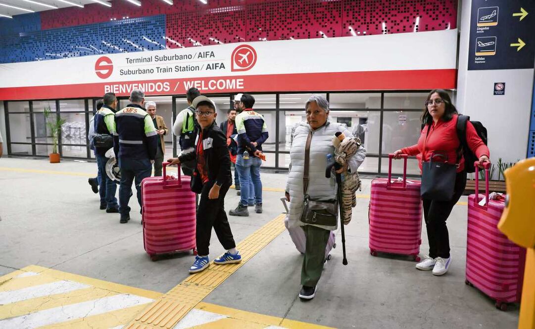 La consultora deberá acompañar al aeropuerto en la negociación con aerolíneas, según la licitación. Foto: Archivo / EL UNIVERSAL