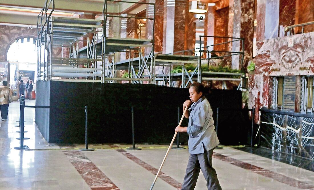 Se apresuró el montaje de templetes en el interior del recinto (CRISTOPHER ROGEL BLANQUET. EL UNIVERSAL)