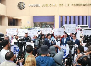 Con 8 mil 500 firmas, PAN presenta amparo contra Ley Censura de Puebla; promoverán más a favor de periodistas y ciudadanos