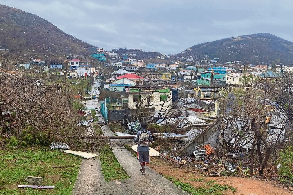 Zonas afectadas por  Beryl  a su paso por la isla Unión. Foto: EFE