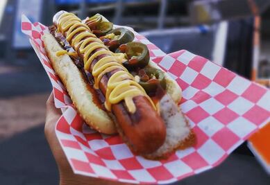 Hot dogs de medio metro ¿te atreves a probarlos? 