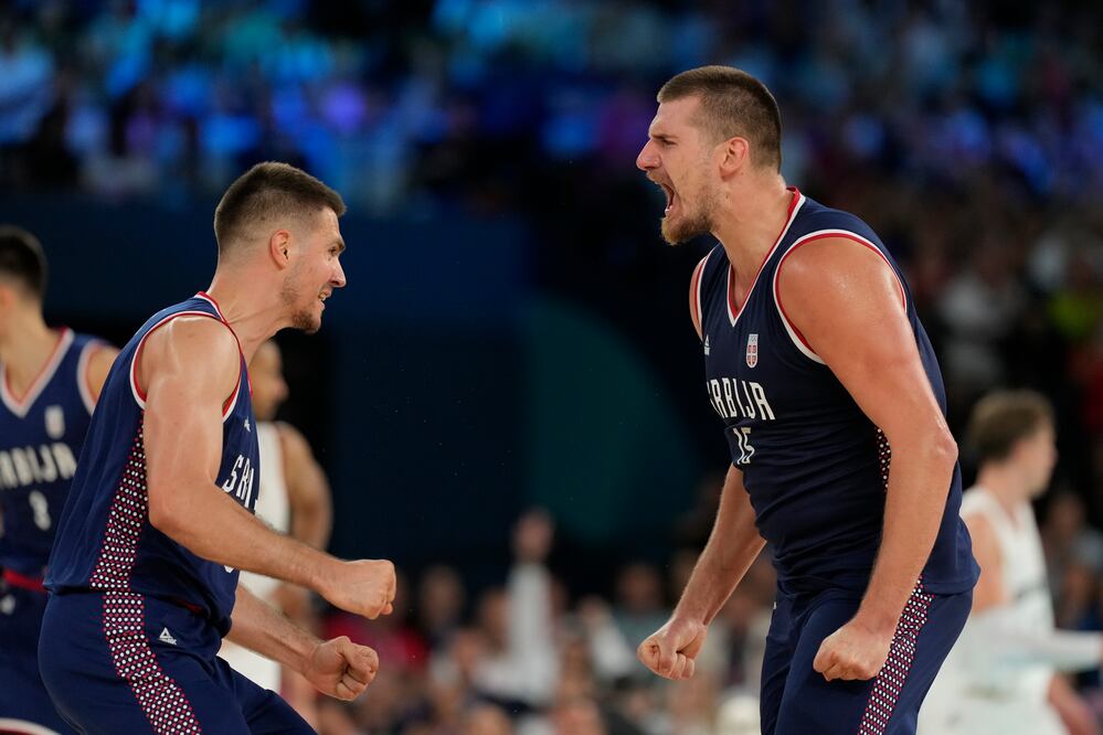 Nikola Jokic lideró a Serbia a la medalla de bronce / Foto: AP