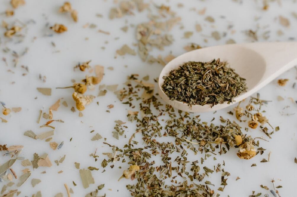 La lista de razones para comer orégano es amplia / Foto: Pexels