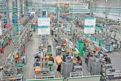 Divergen señales sobre reactivación económica: Inegi