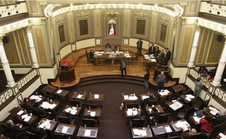 Congreso de Puebla revoca mandato de alcaldes de 3 municipios por problemas de ingobernabilidad; crea concejos municipales