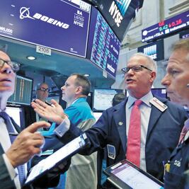 Boeing, en horas inciertas y miles de pedidos en el aire