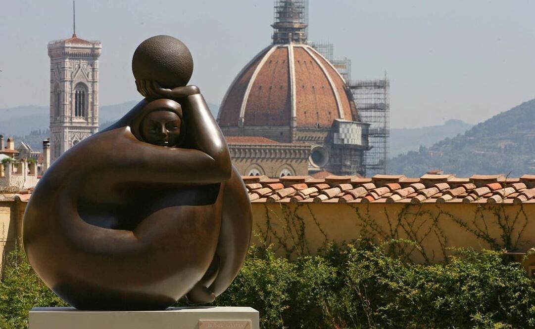 Escultura de Jorge Jiménez Deredia en la exposición "El misterio de la Genésis" en los Jardines del Boboli. Foto: Archivo