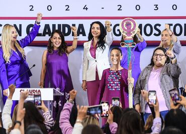 “¡No estás sola!”: Claudia Sheinbaum recibe bastón de mando para ser la voz de las mujeres