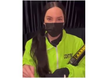 Belinda se disfraza y hace enojar a integrante de Kinky en el Tecate Pa’l Norte