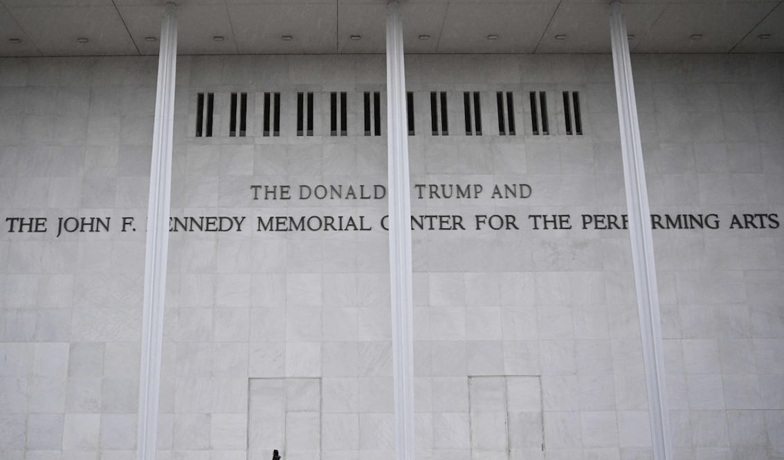 Richard Grenell, a quien Trump nombró el año pasado para erradicar del centro la  ideología "woke", será reemplazado por Matt Floca. Foto:  Mandel NGAN / AFP.