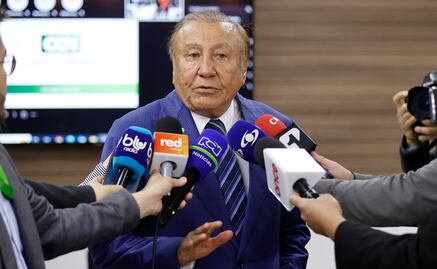 Candidato a la presidencia de Colombia suspende actividades públicas; denuncia que su vida "está en riesgo"