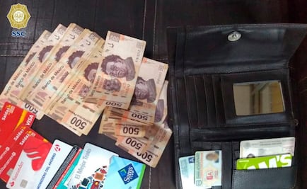 Policías devuelven cartera con 10 mil pesos olvidada en hospital de la Roma