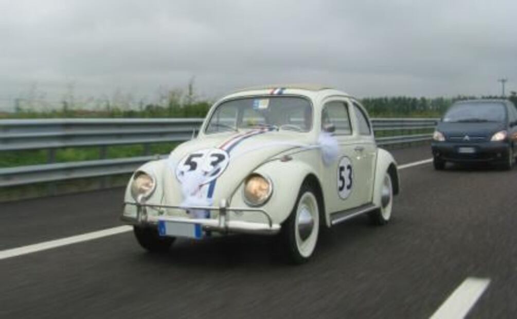 ¿Cuánto valdría una colección de los autos más icónicos de Hollywood?