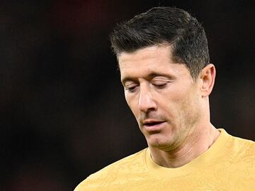 Robert Lewandowski está lesionado; dura baja para el Barcelona