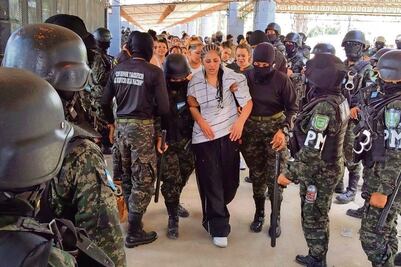Militares trasladan a mil 628 pandilleros a dos cárceles de máxima seguridad en Honduras