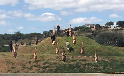 Spencer Tunick pone de cabeza a 20 personas desnudas