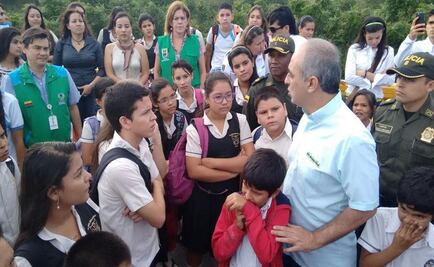 Venezuela abre corredor humanitario en frontera con Colombia