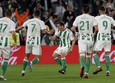 Con golazo de Guardado, Betis empata ante Girona