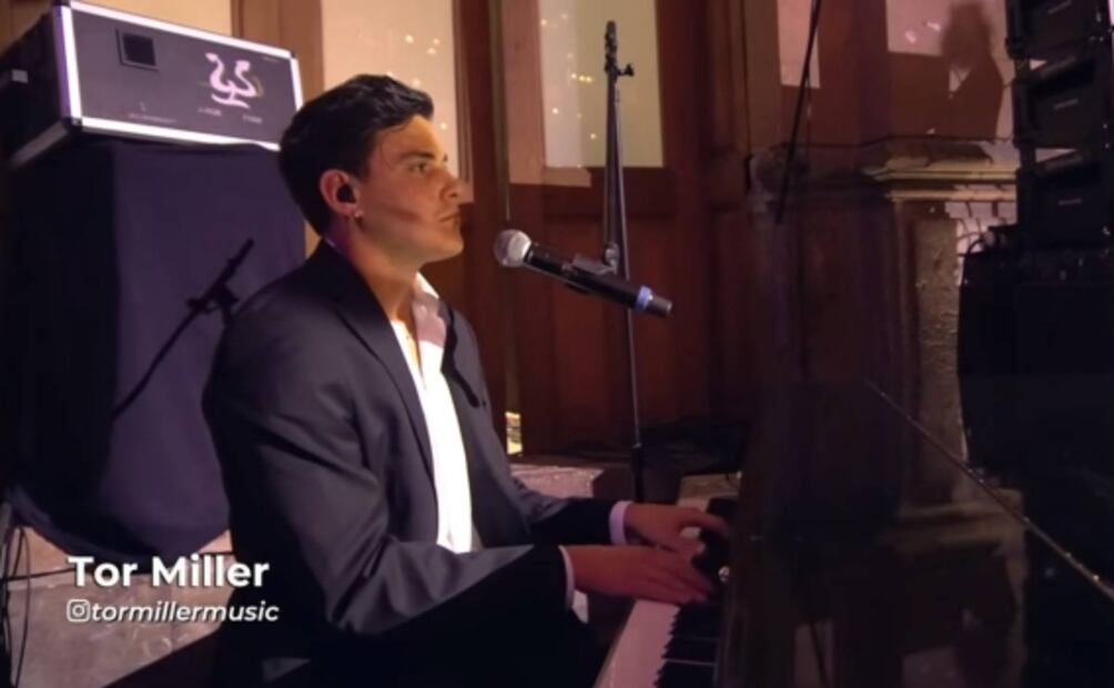 El cantante que logró sonrojar a Ángela Aguilar