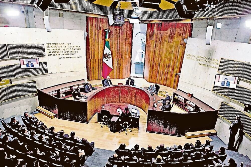 Los magistrados del TEPJF señalan que debe estar comprobado objetivamente que el rebase del límite del gasto fue clave para el resultado de una elección (ARCHIVO EL UNIVERSAL)