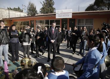 Sólido, nivel de evaluación educativa en México: OCDE