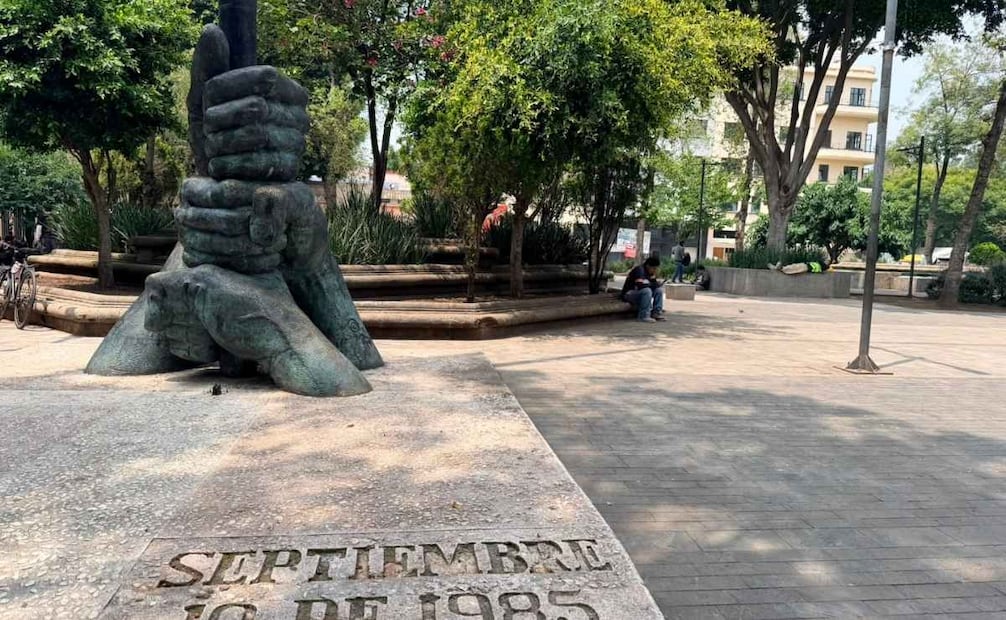 La Plaza de la Solidaridad también está libre de comercios en vía pública. | Foto: Arturo Ordaz Díaz.