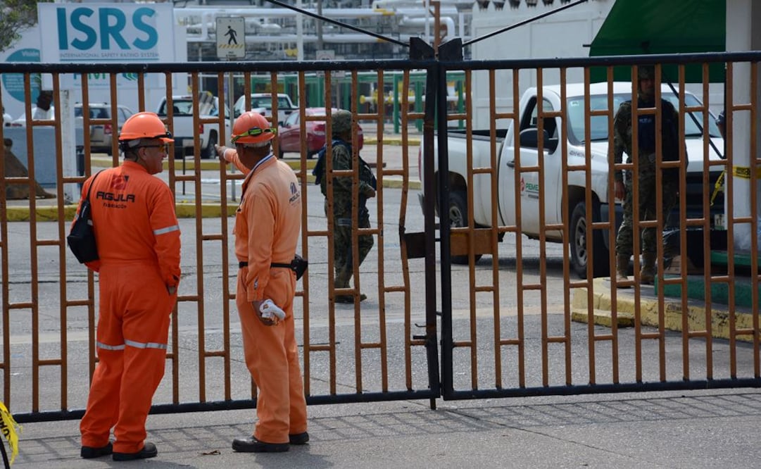 Exigen trabajadores de Pajaritos pago de salarios