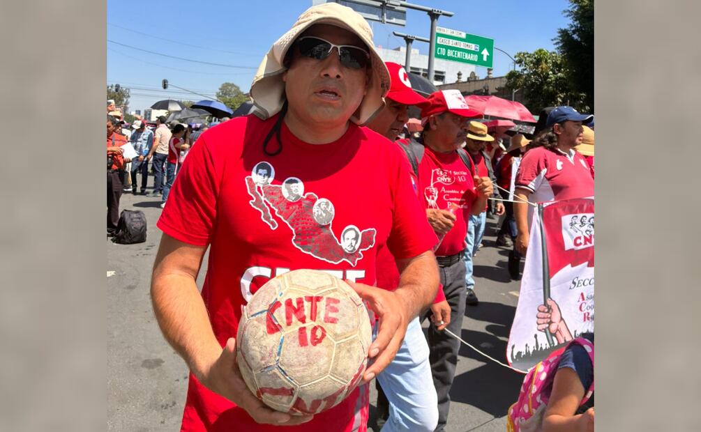 Maestros de la CNTE advierten un gran boicot al Mundial de Futbol 2026 si no se cumplen sus demandas (15/05/2026). Foto: Luis Carlos / EL UNIVERSAL