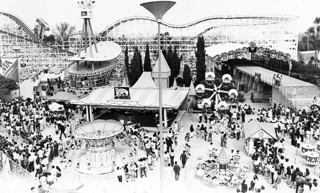 Feria de Chapultepec Mágico, en la segunda sección del Bosque de Chapultepec. Reinauguración de la Montaña Rusa en febrero de 1994. Archivo EL UNIVERSAL.