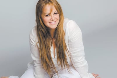 Encuentran tesoro inédito de Jenni Rivera