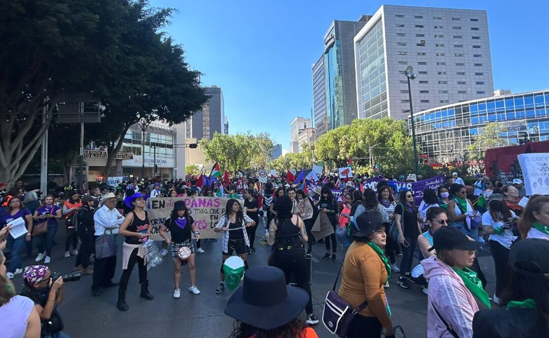 Colectivos marchan en la Ciudad de México en el marco del Día Internacional por la Eliminación de la Violencia contra las Mujeres. Imagen ilustrativa. Foto: EL UNIVERSAL